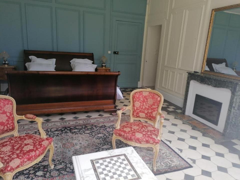 Chateau De Maucouvent Challuy Екстериор снимка