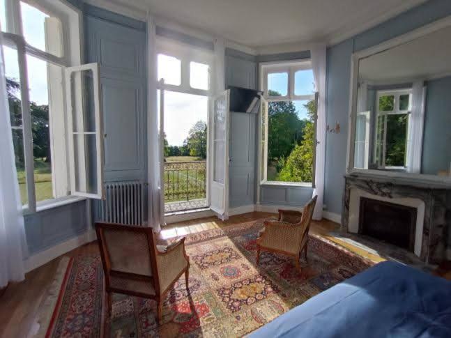 Chateau De Maucouvent Challuy Екстериор снимка