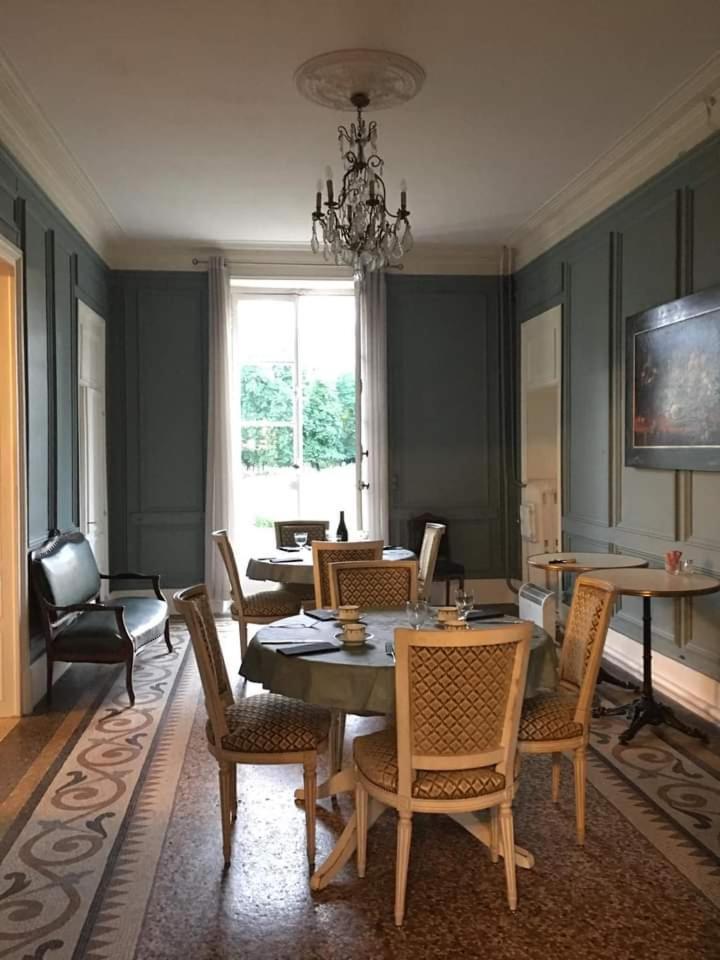 Chateau De Maucouvent Challuy Екстериор снимка
